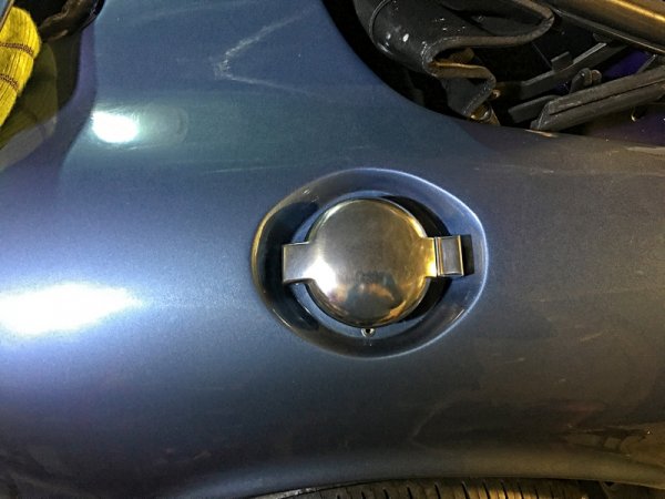 Exterior Build Bling Fuel Cap 80.jpg