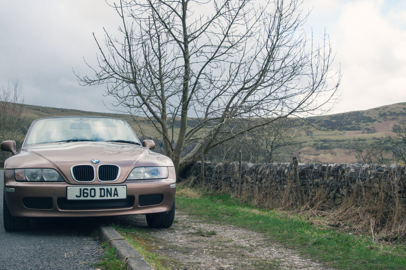 A drive in The Peaks