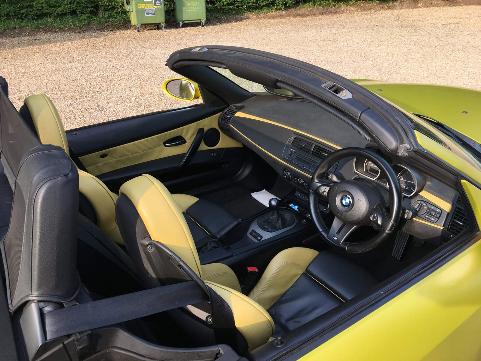 BMW Z4 Yellow Black Sport interior fitted #1