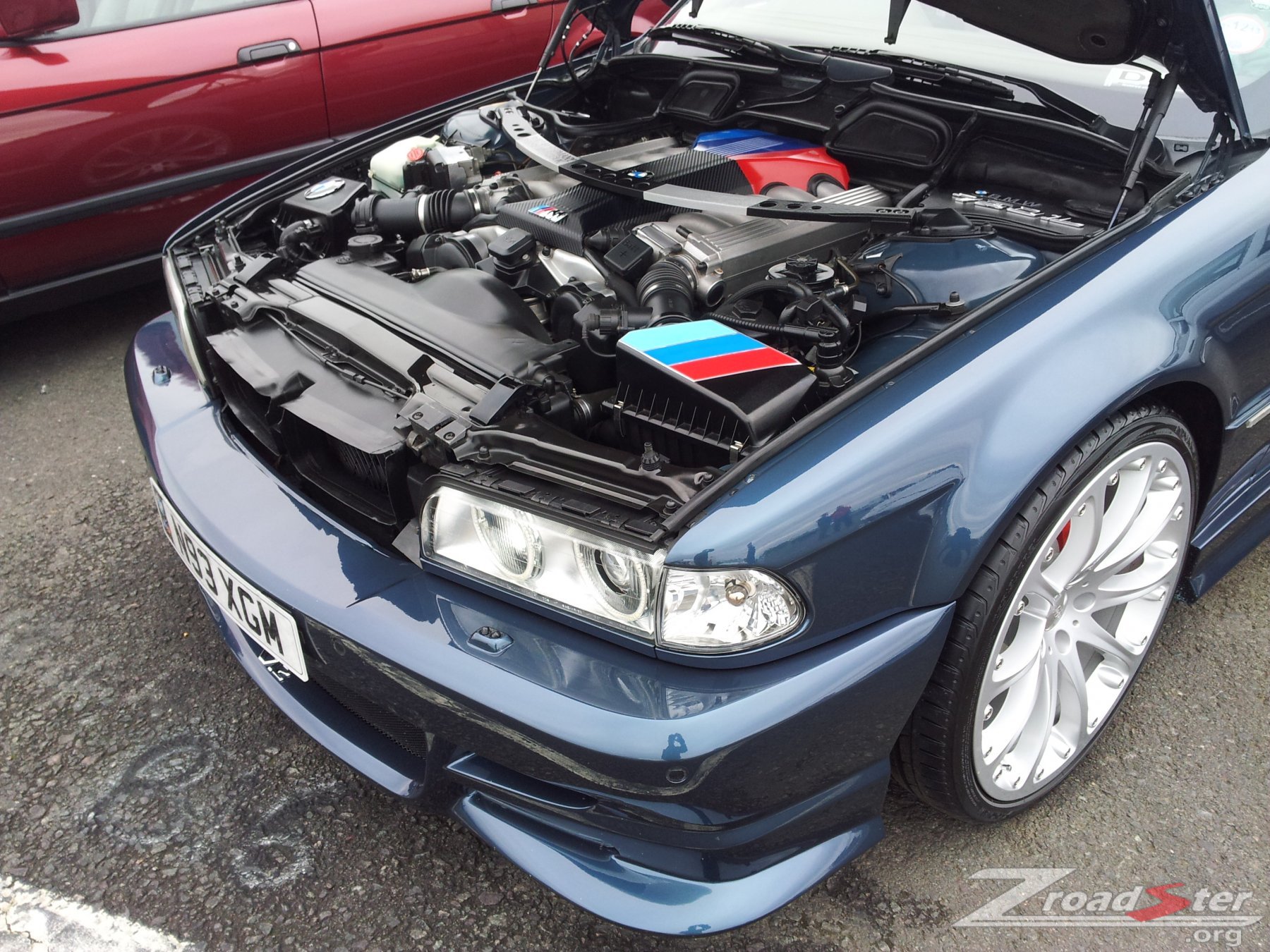 Very tidy 7 series engine bay!