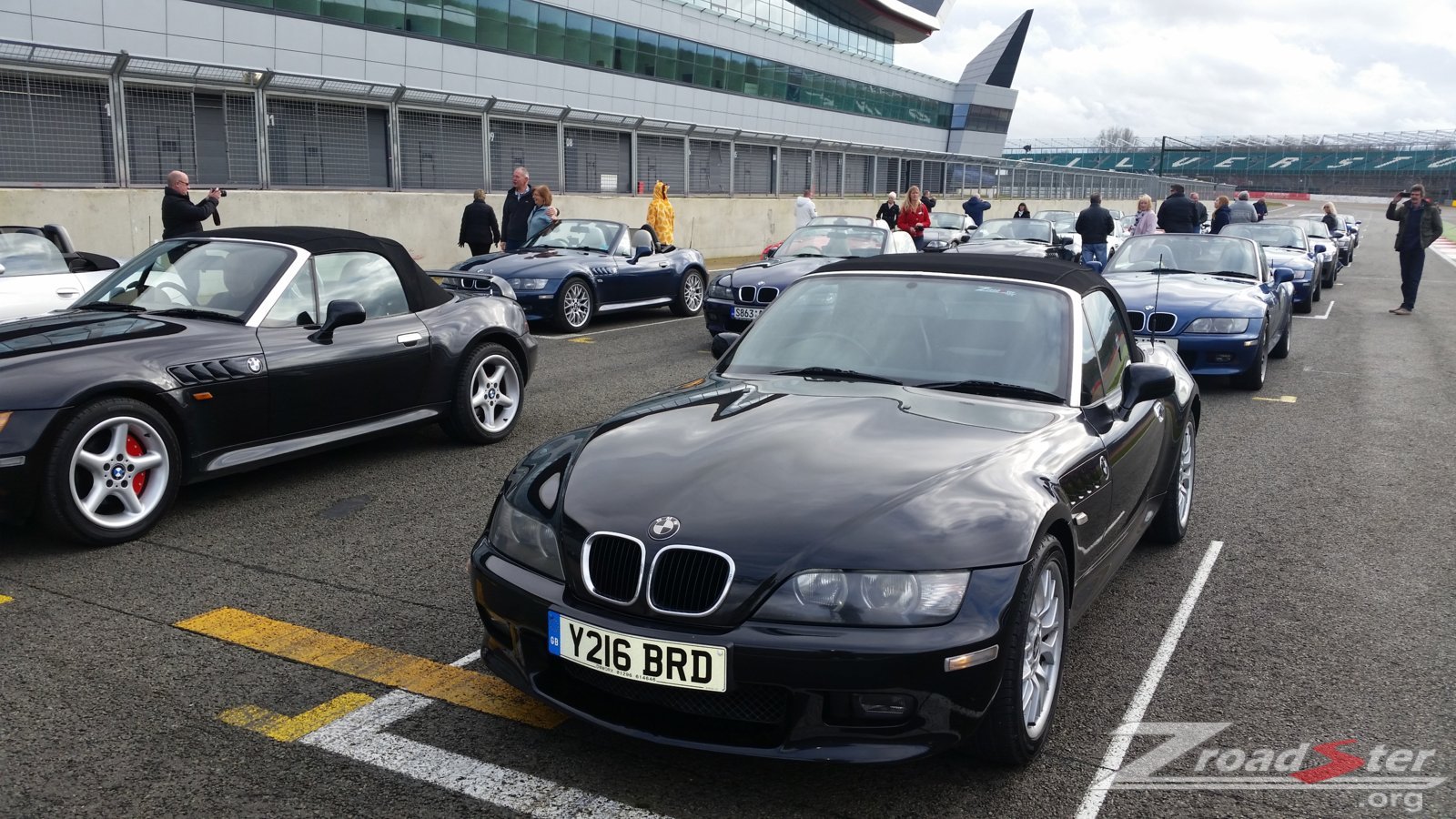 ZRoadster.org at Silverstone F1 Circuit